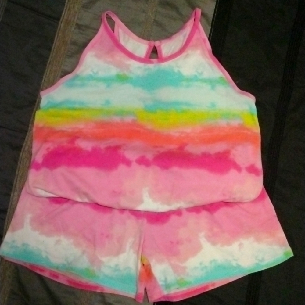 Girls romper shorts.